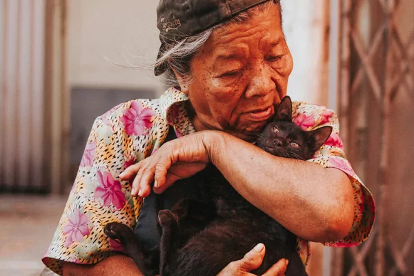 The benefits of positive encounters with strangers