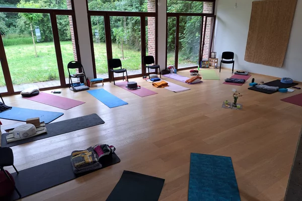    Reflect & Reconnect: A three-part series for reflection and renewal